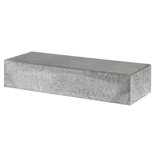 ibf trappetrin i grå beton med lige kant, set fra siden.