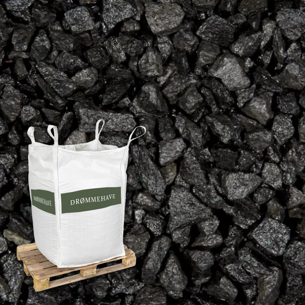 Sorte granitskærver