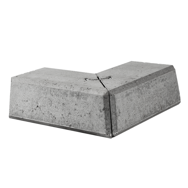 ibf danblok hjørne type 3 i grå beton, set forfra på sort baggrund.