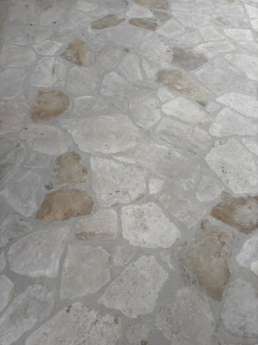 Brudfliser, Latte travertine