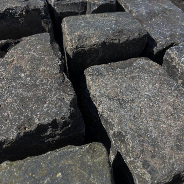 Brosten Brugte/slidte sort basalt