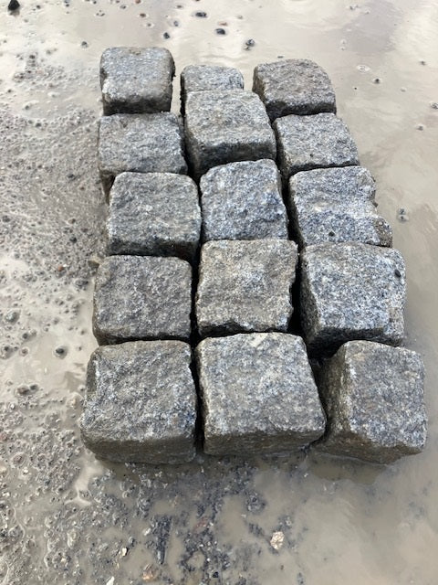 Chaussesten, Semislidte brugte gråmix