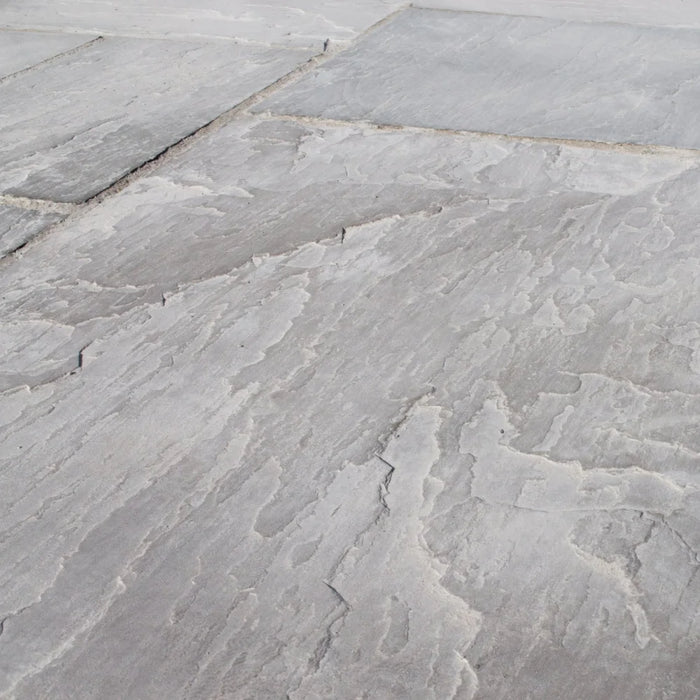 Sandsten fliser Grigio Antico i romersk mønster